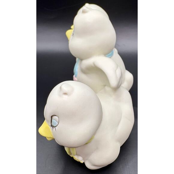 Vintage 3 Chicks Baby Chicken Figurines Easter Spring Summer Ceramic Porcelain - Picture 2 of 4